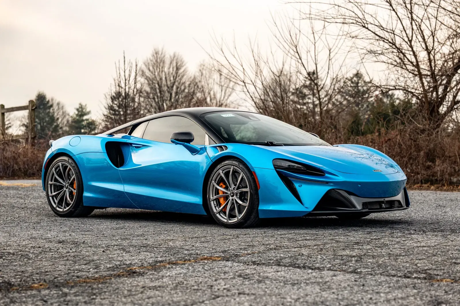 2023 McLaren Artura