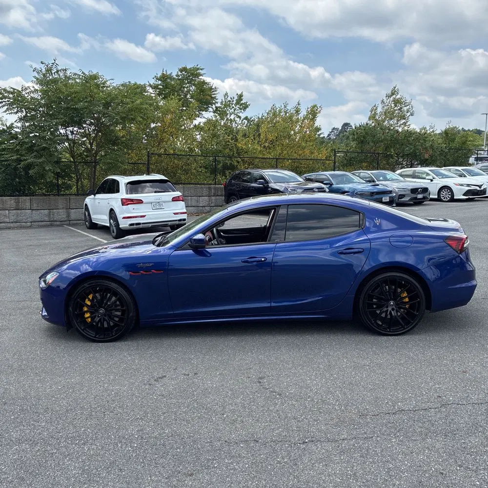 2022 Maserati Ghibli Trofeo