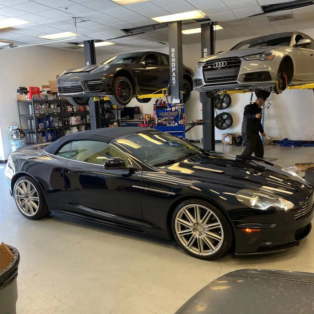 2010 Aston Martin DBS Volante