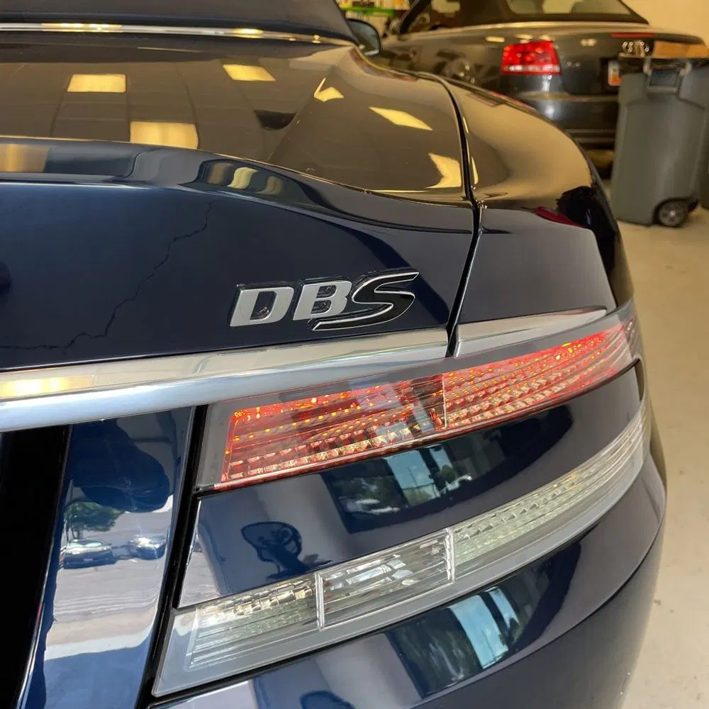 2010 Aston Martin DBS Volante
