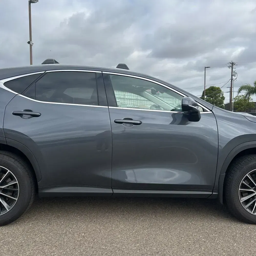 2025 Lexus NX 350h Premium