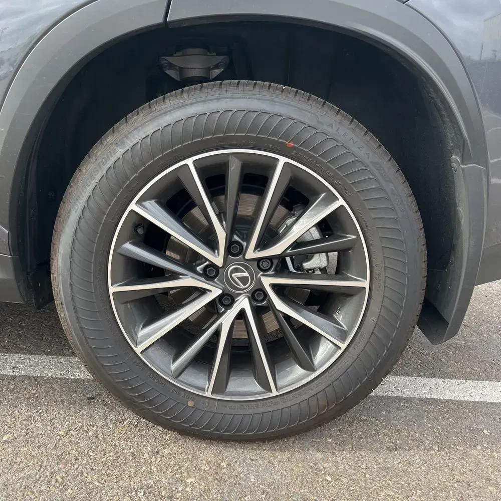 2025 Lexus NX 350h Premium