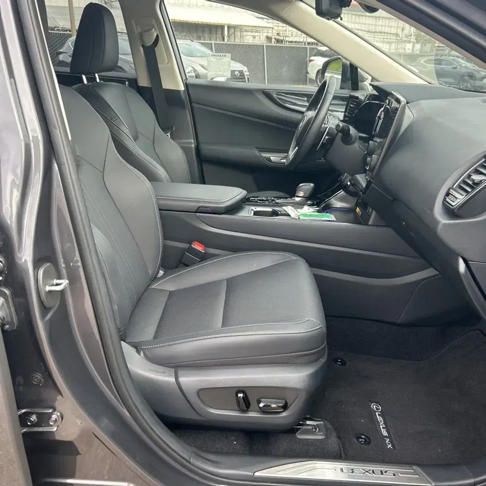 2025 Lexus NX 350h Premium
