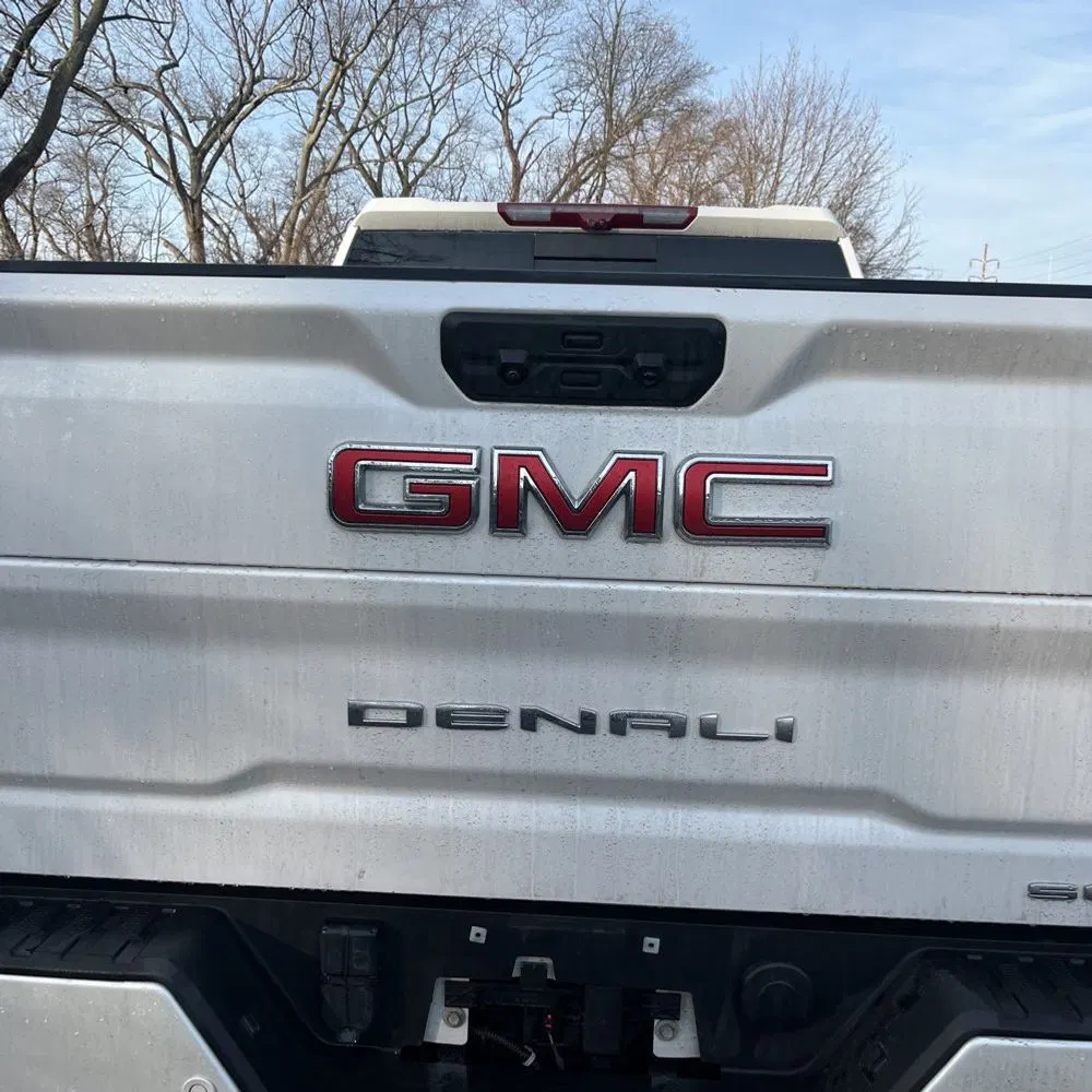 2023 GMC Sierra 2500HD Denali