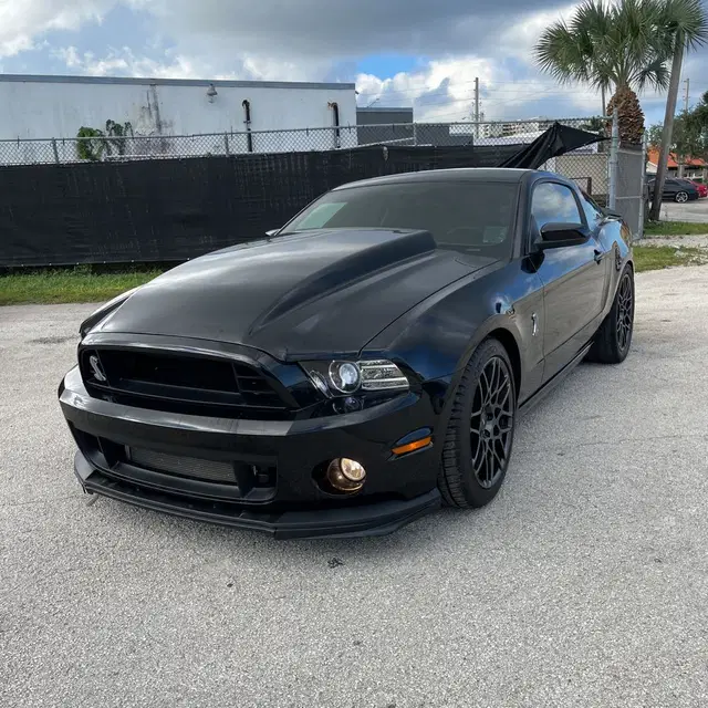 2013 Ford Shelby GT500 Base