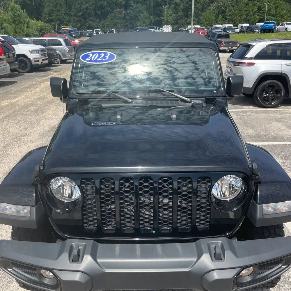 2023 Jeep Gladiator Willys