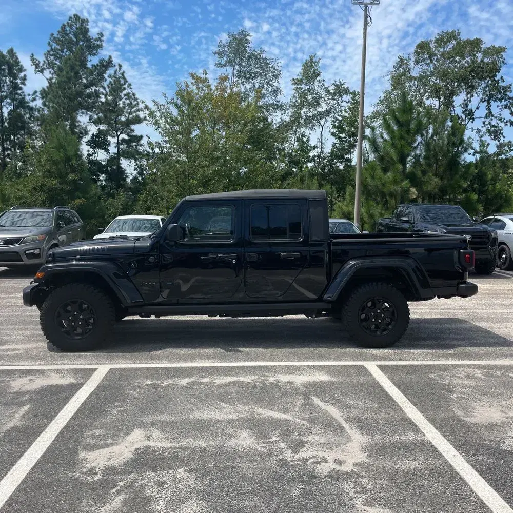 2023 Jeep Gladiator Willys
