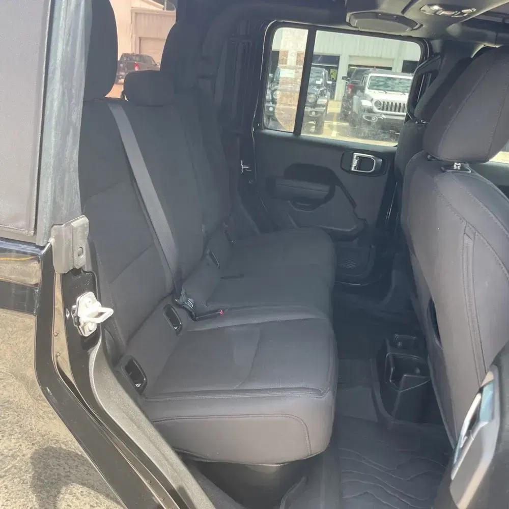 2023 Jeep Gladiator Willys