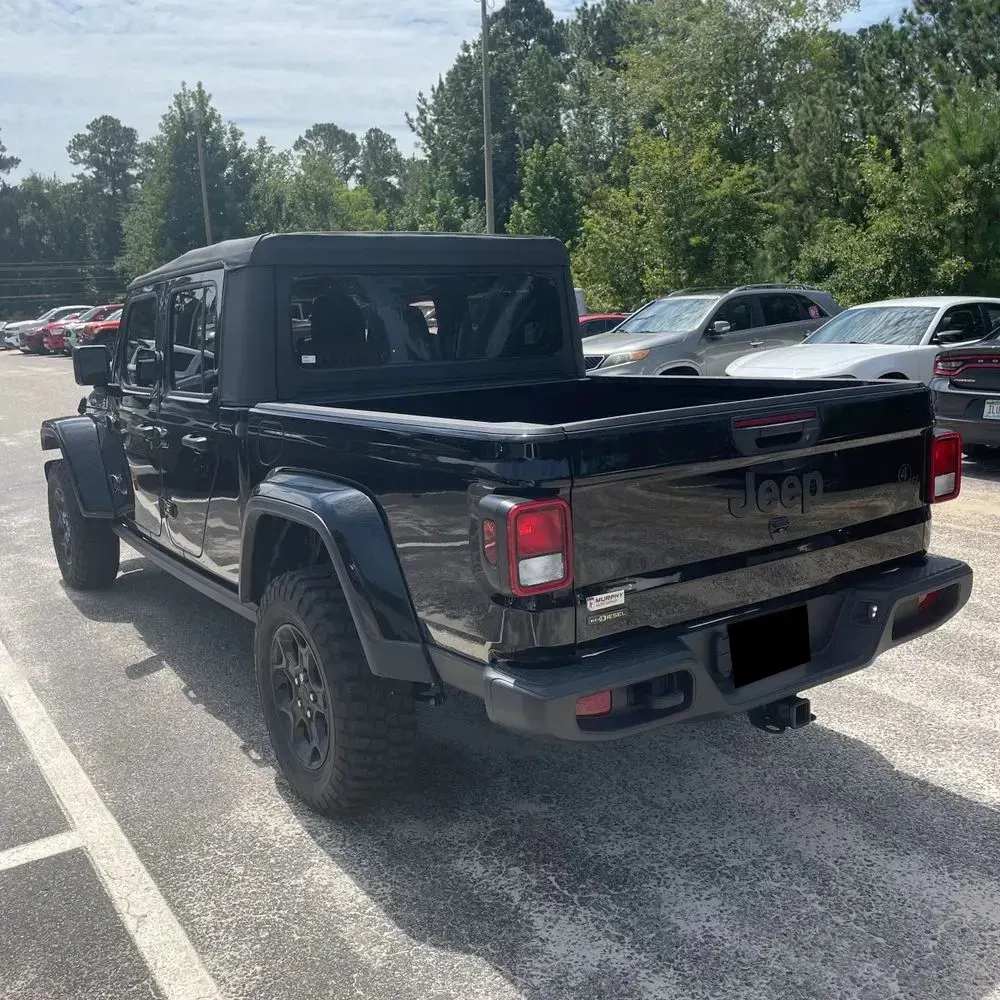 2023 Jeep Gladiator Willys
