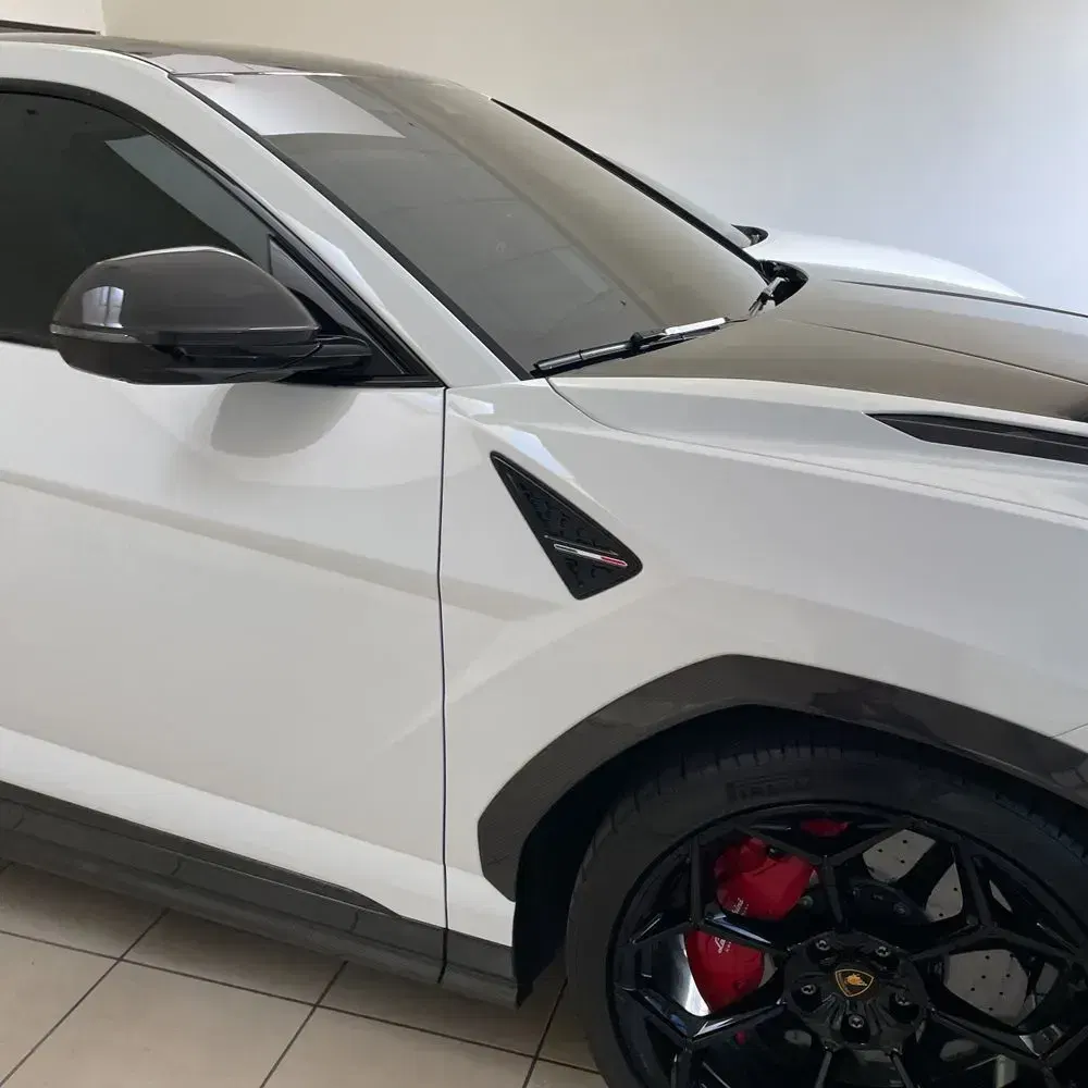 2023 Lamborghini Urus Base