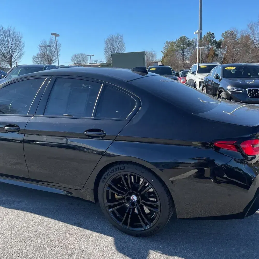 2023 BMW M5
