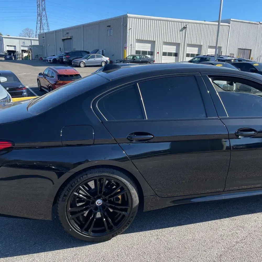 2023 BMW M5
