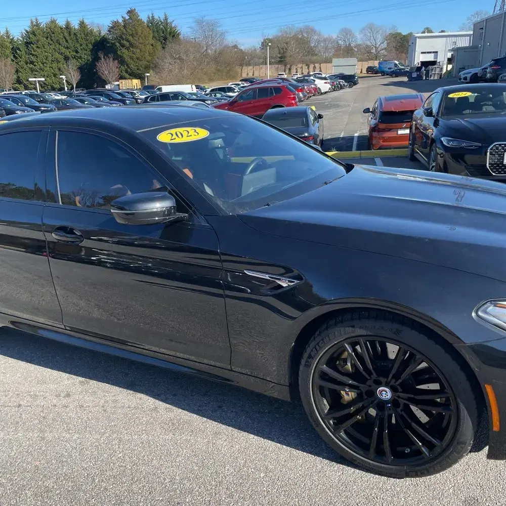 2023 BMW M5