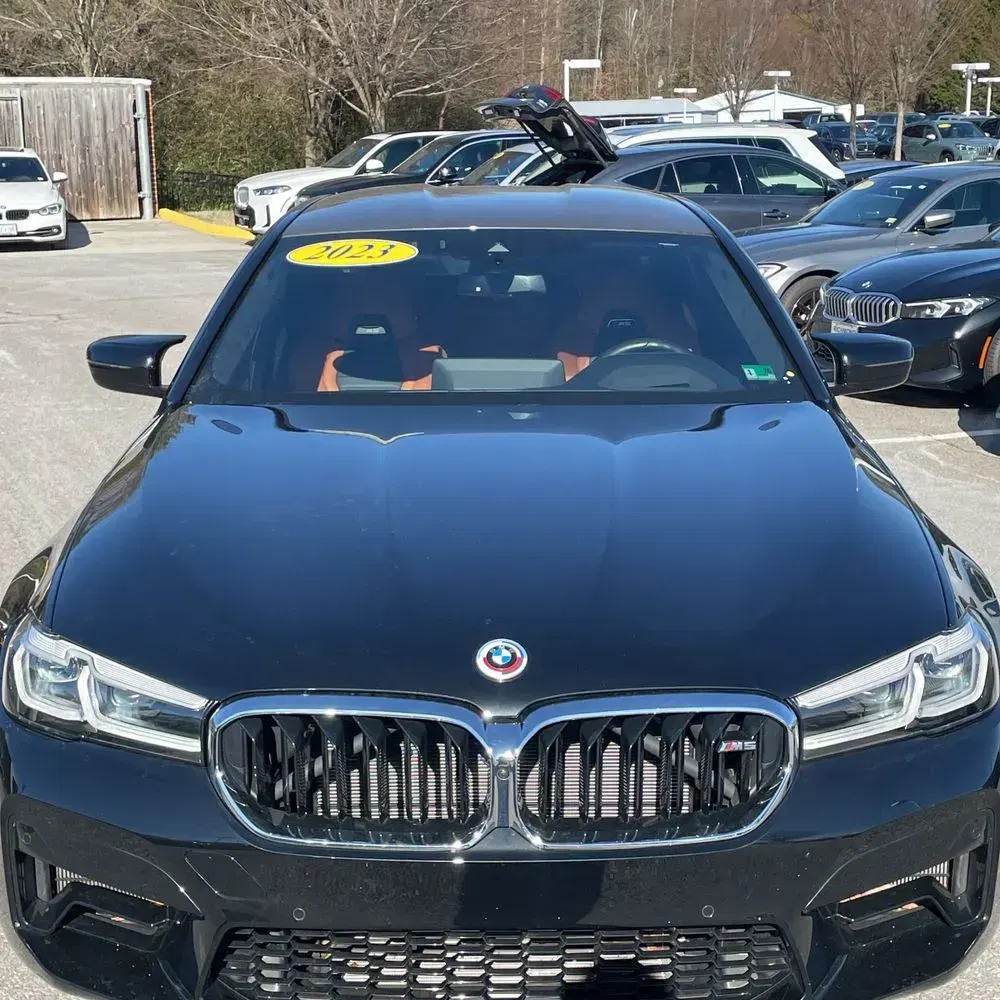 2023 BMW M5