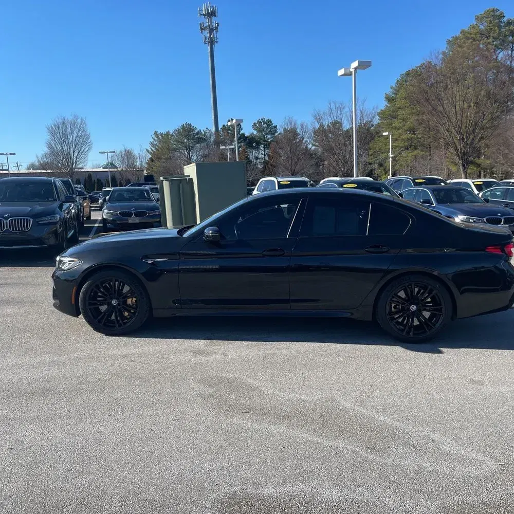 2023 BMW M5