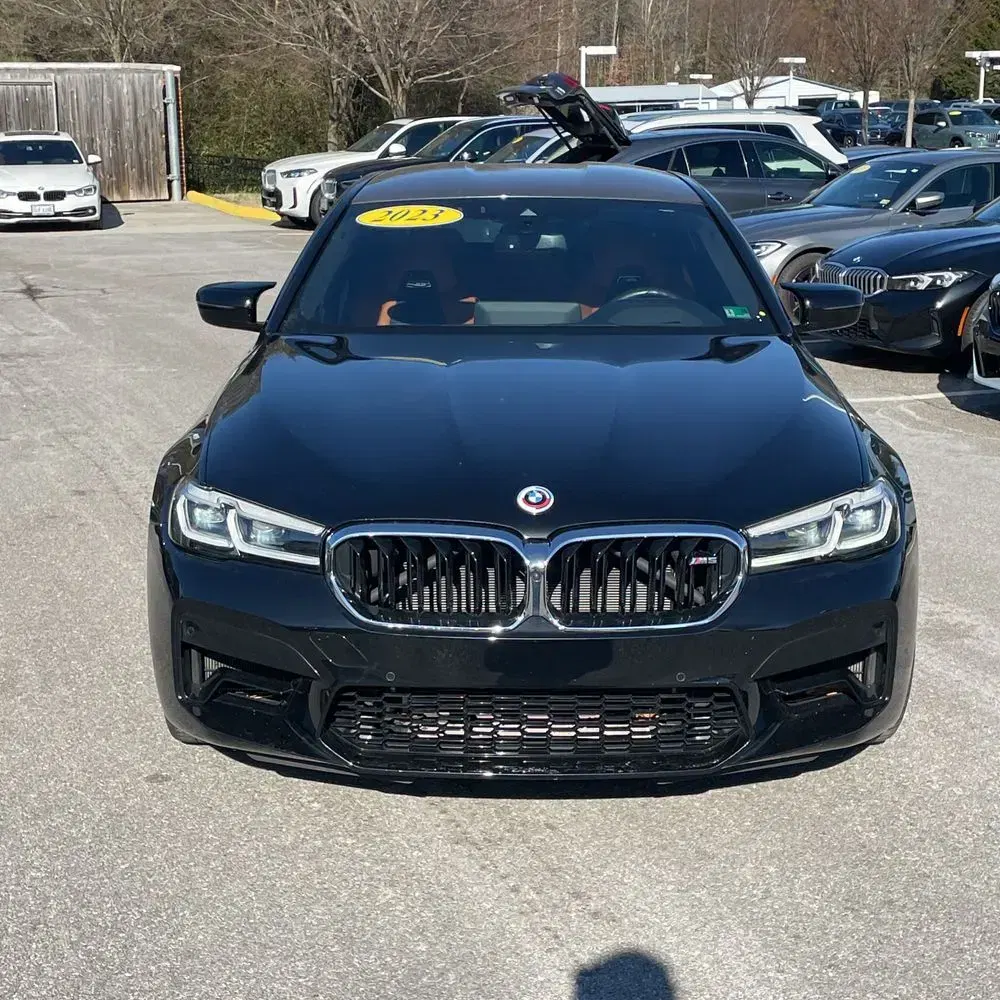 2023 BMW M5