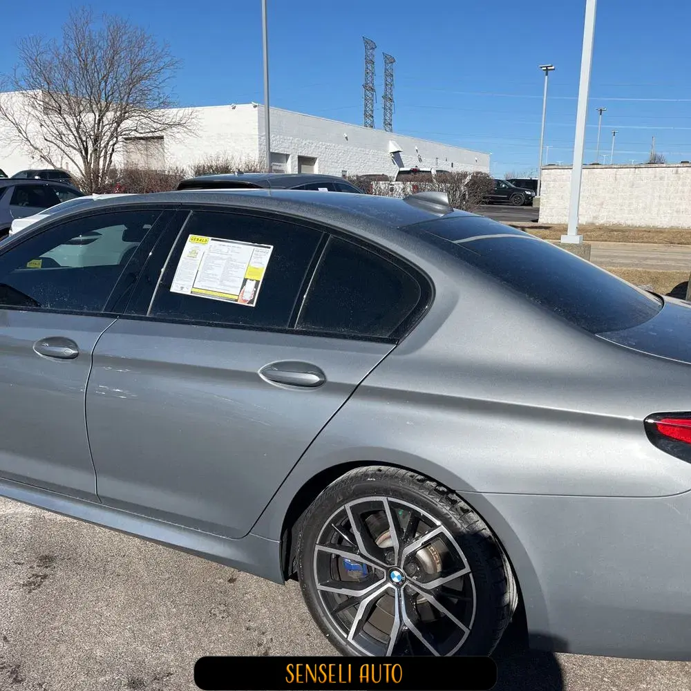 2023 BMW 5-Series M550xi
