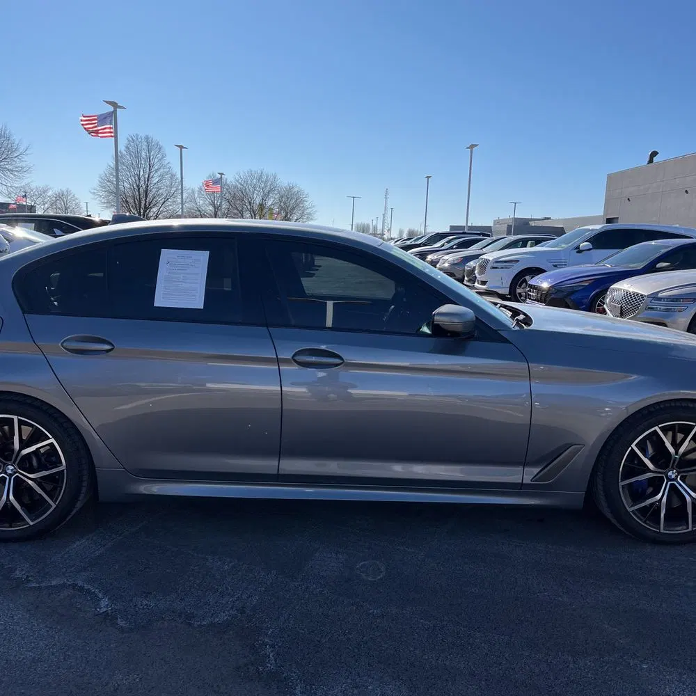 2023 BMW 5-Series M550xi
