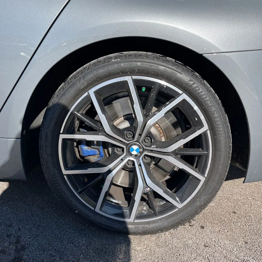 2023 BMW 5-Series M550xi