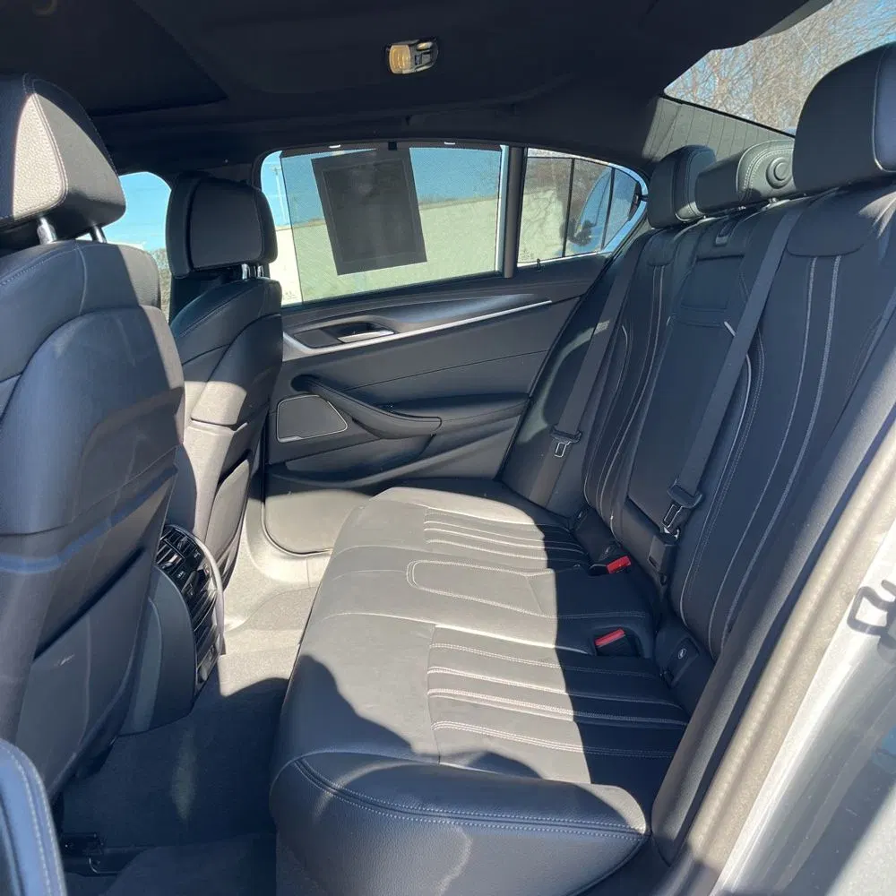 2023 BMW 5-Series M550xi