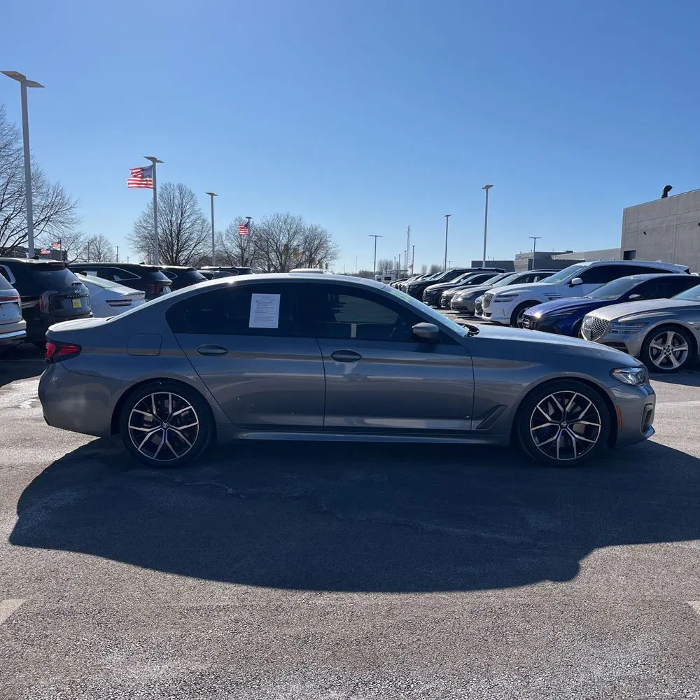 2023 BMW 5-Series M550xi