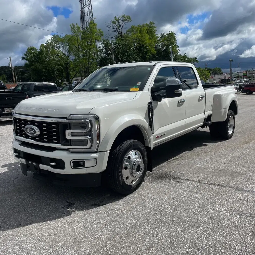 2024 Ford F-450 Super Duty Platinum