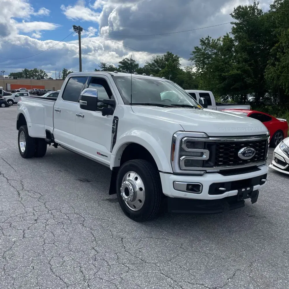 2024 Ford F-450 Super Duty Platinum