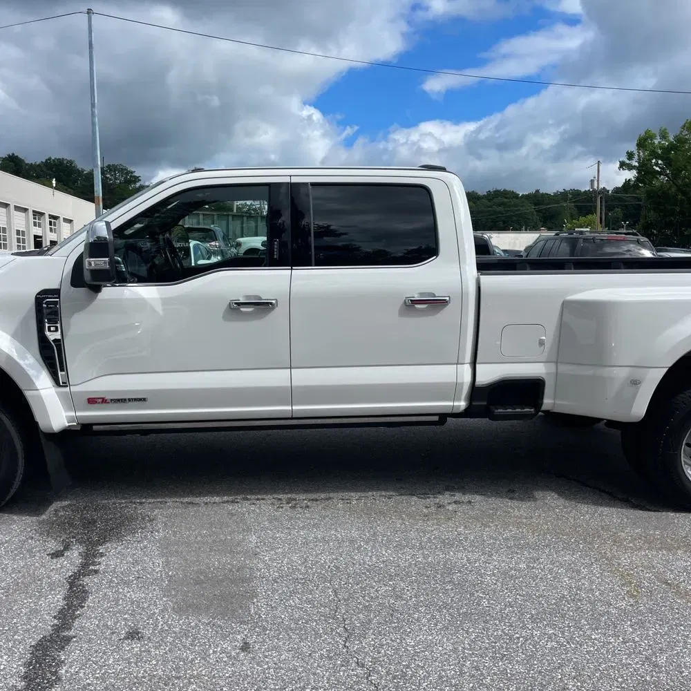 2024 Ford F-450 Super Duty Platinum