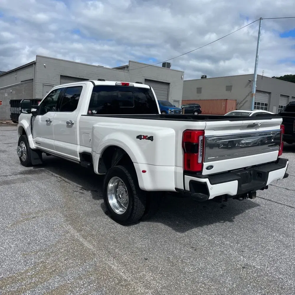 2024 Ford F-450 Super Duty Platinum