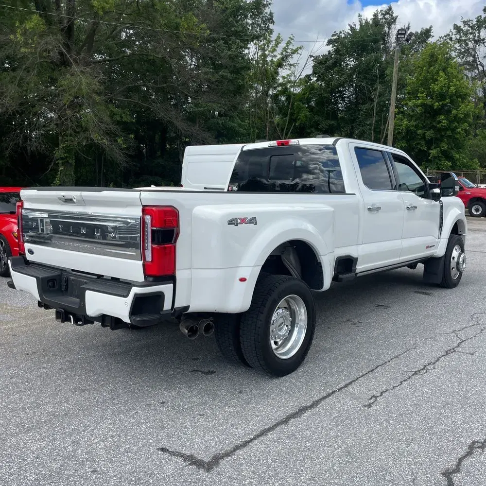 2024 Ford F-450 Super Duty Platinum