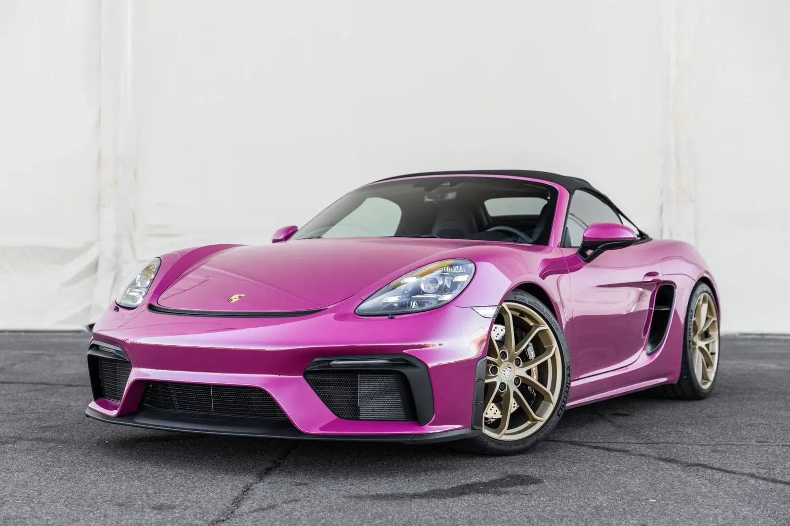 Ruby Star 2022 Porsche 718 Spyder 6-Speed