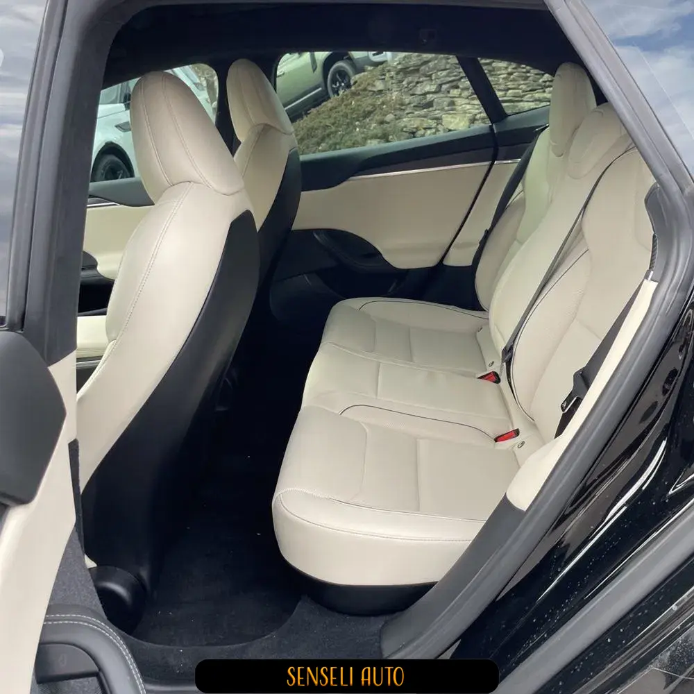 2021 Tesla Model S Plaid