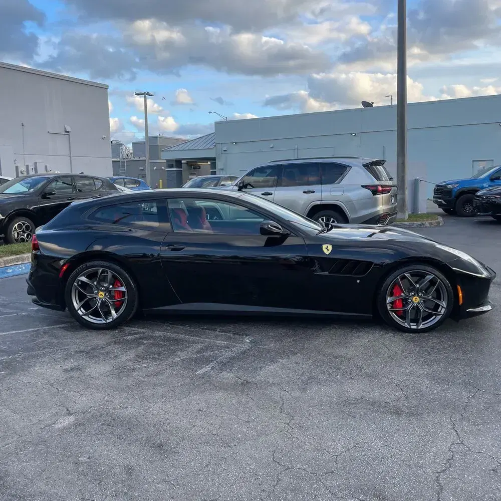 2019 Ferrari GTC4Lusso T