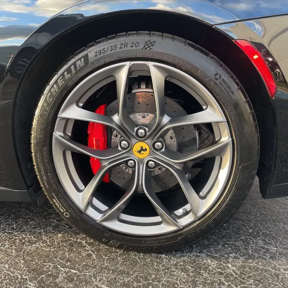 2019 Ferrari GTC4Lusso T