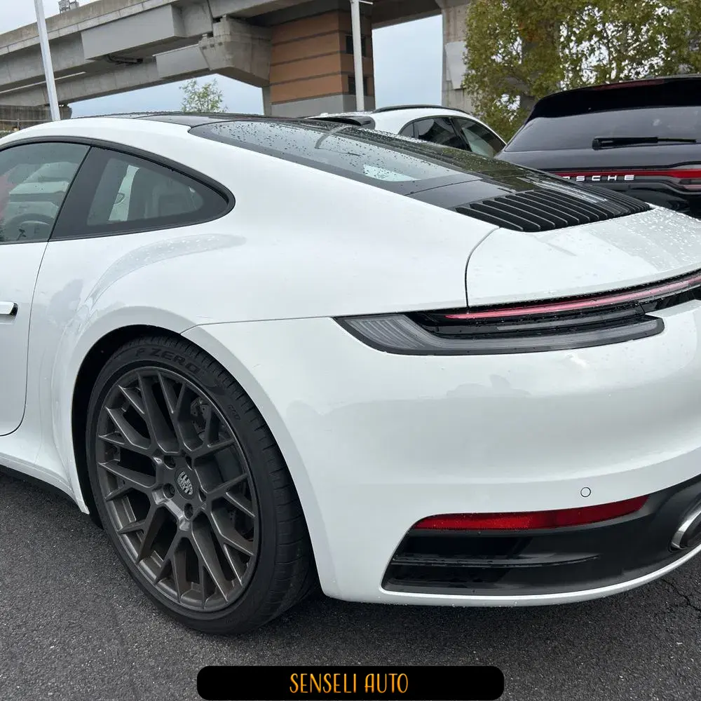2024 Porsche 911 Carrera
