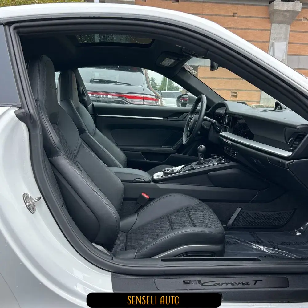 2024 Porsche 911 Carrera
