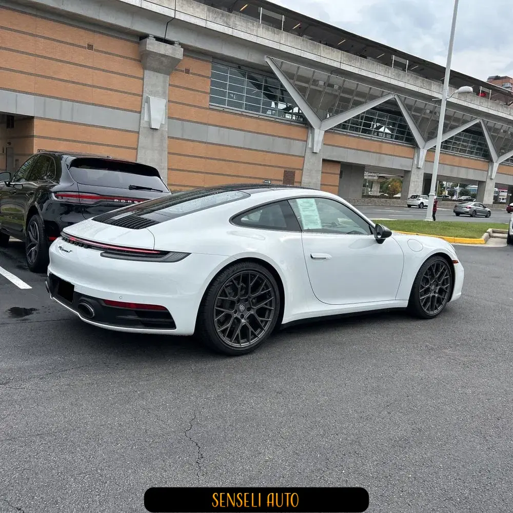 2024 Porsche 911 Carrera