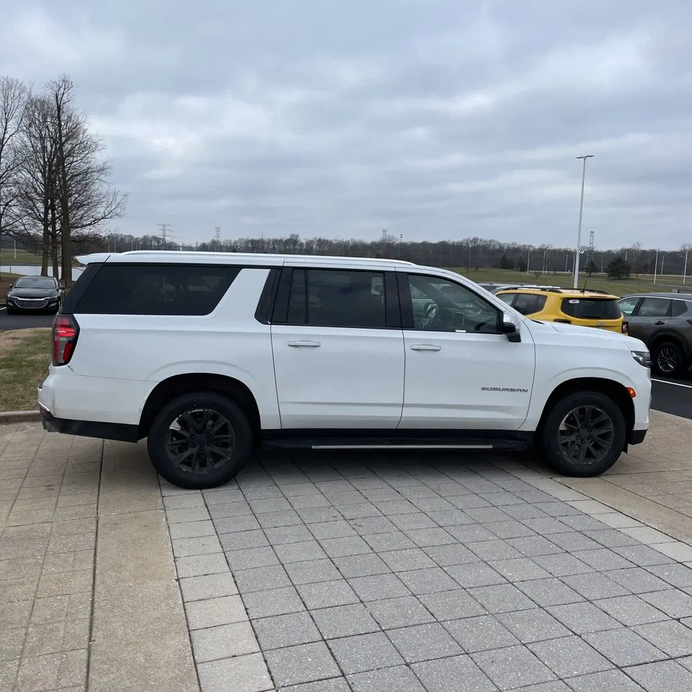 2023 Chevrolet Suburban Premier