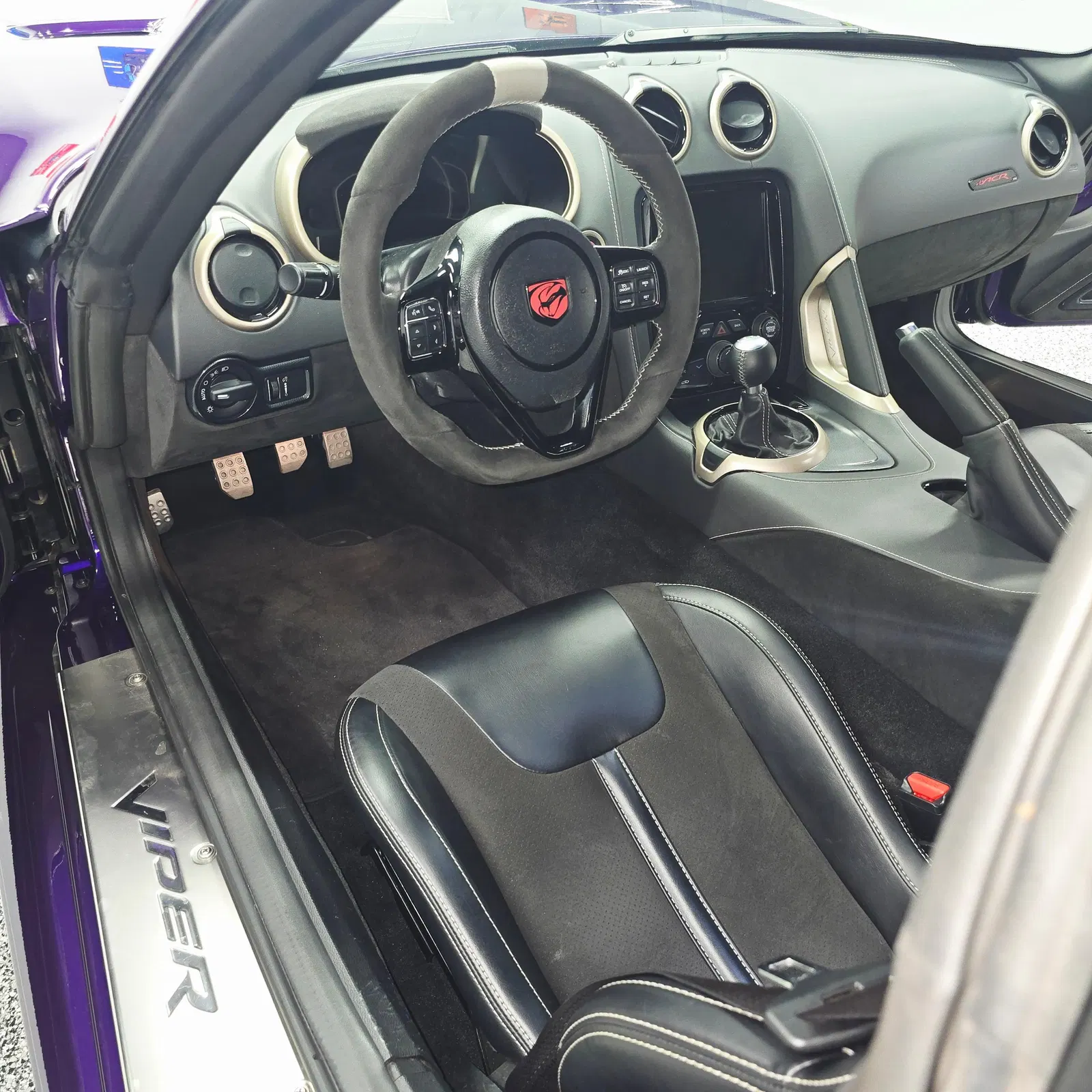 2016 Dodge Viper ACR Extreme - 1 Owner, ~8,800 Miles, 6-Speed Manual, V10 Power, Stryker Purple