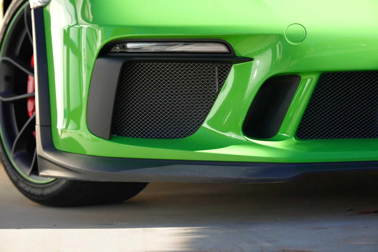 2019 Porsche 911 GT3 RS Weissach - ~6,700 Miles, 520-hp Flat-6, Lizard Green, Unmodified