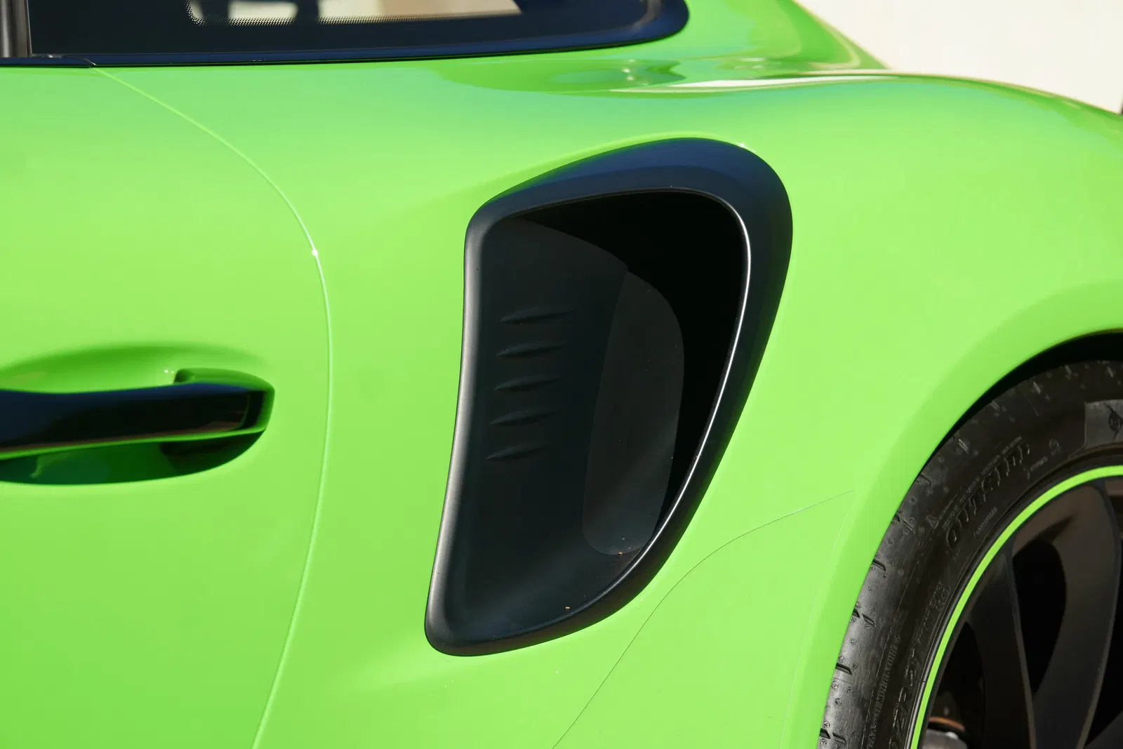 2019 Porsche 911 GT3 RS Weissach - ~6,700 Miles, 520-hp Flat-6, Lizard Green, Unmodified