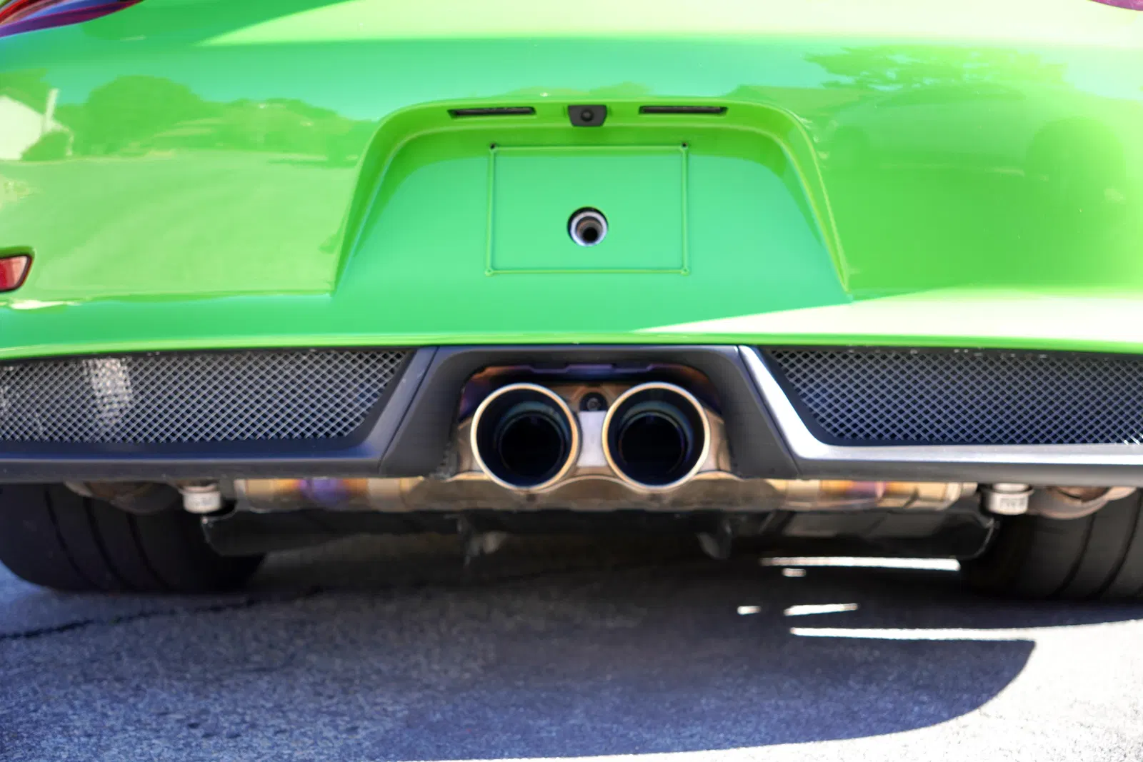 2019 Porsche 911 GT3 RS Weissach - ~6,700 Miles, 520-hp Flat-6, Lizard Green, Unmodified