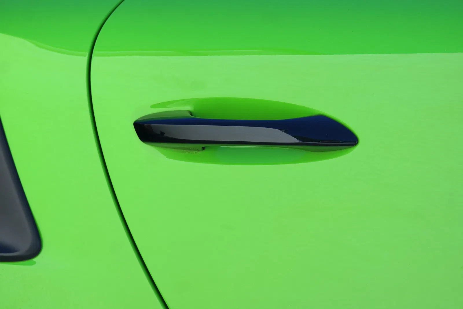 2019 Porsche 911 GT3 RS Weissach - ~6,700 Miles, 520-hp Flat-6, Lizard Green, Unmodified
