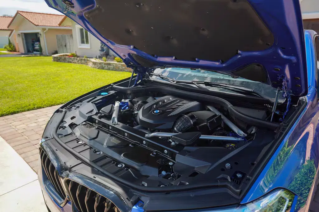 2020 BMW X6 M50i