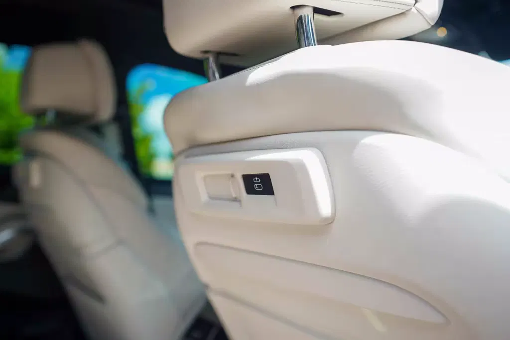 2020 BMW X6 M50i
