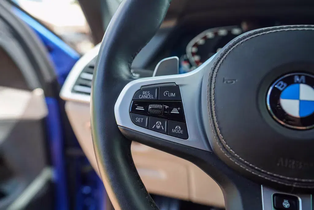 2020 BMW X6 M50i