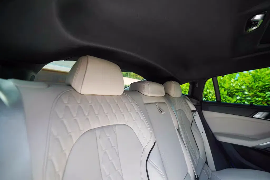 2020 BMW X6 M50i