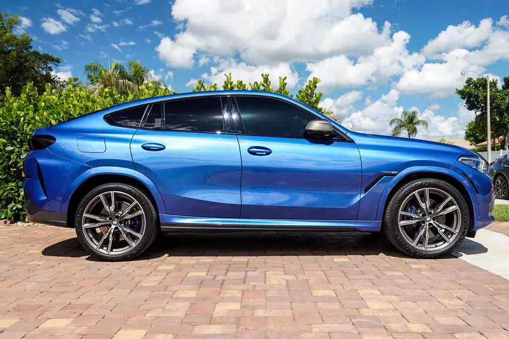 2020 BMW X6 M50i