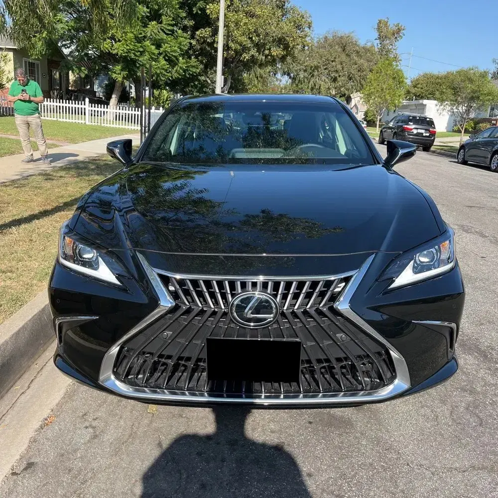 2025 Lexus ES 300h Base