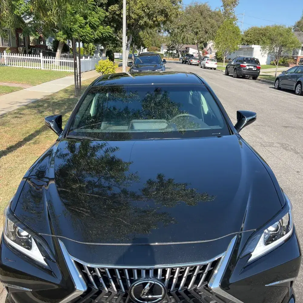 2025 Lexus ES 300h Base